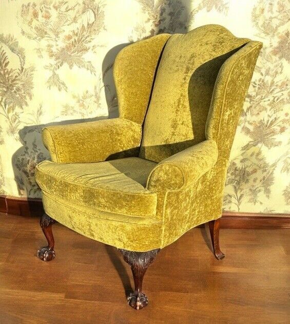 Antique Library Armchair, Fine Carved Mahogany Legs.