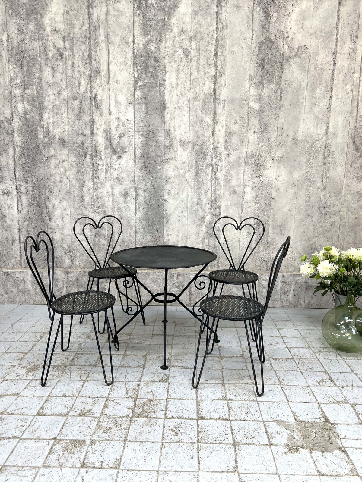 Set Of 4 Black Metal Garden Chairs And Circular Table photo furniture
