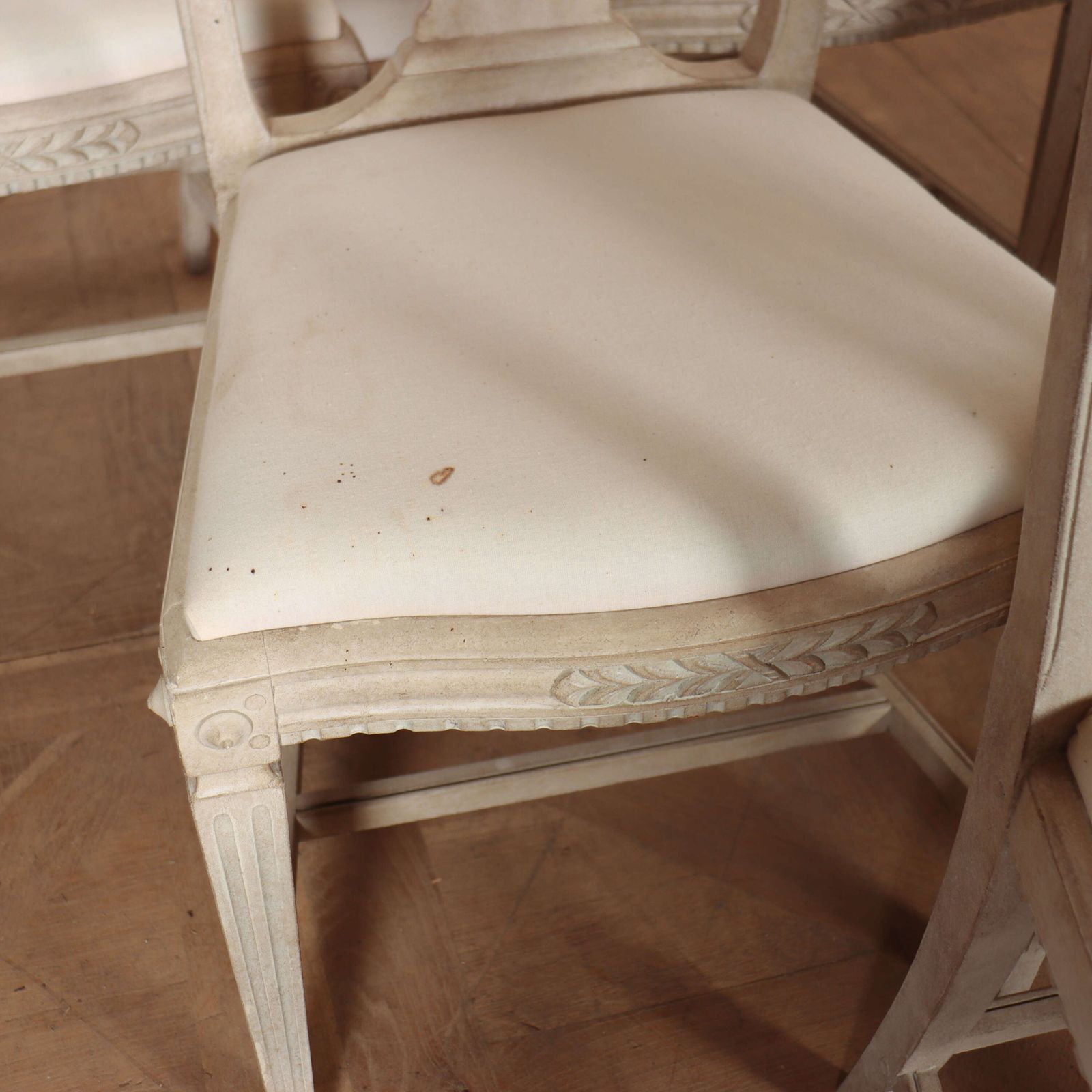 Set Of 6 Gustavian Style Dining Chairs photo vinterior