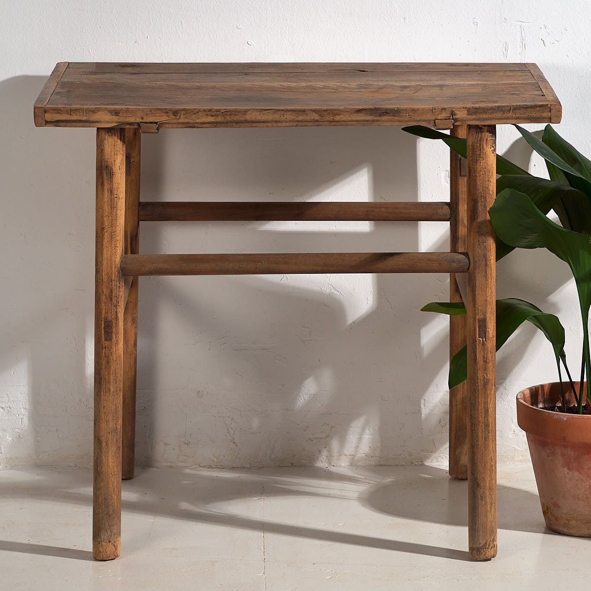 photo vinterior Large Antique Side Table (C.1920) #34