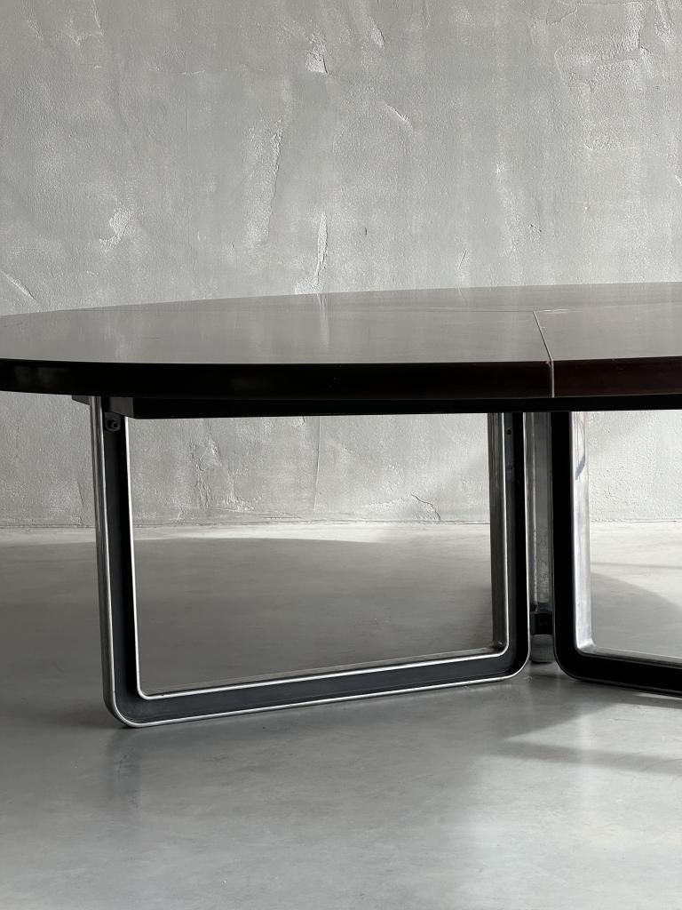 A Huge Osvaldo Borsani Dining Table photo 2850.0