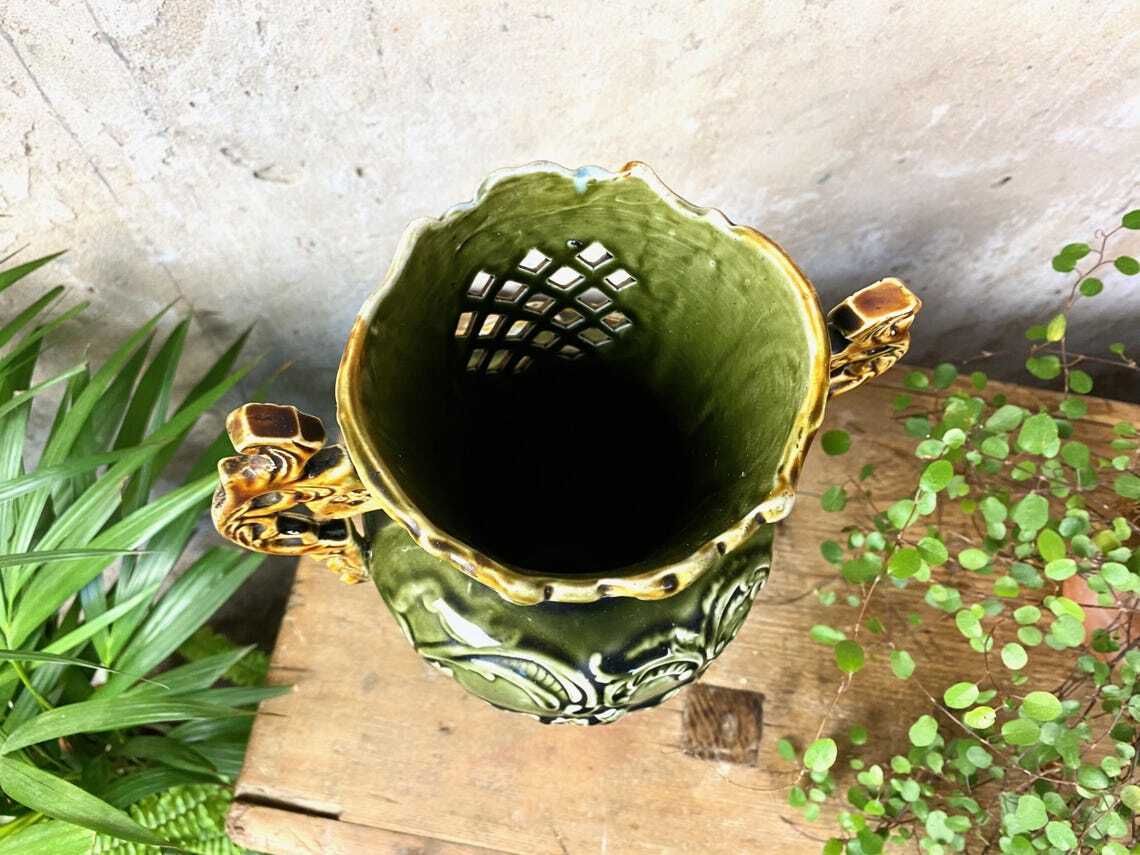 Antique Victorian Majolica Vase photo 35.0