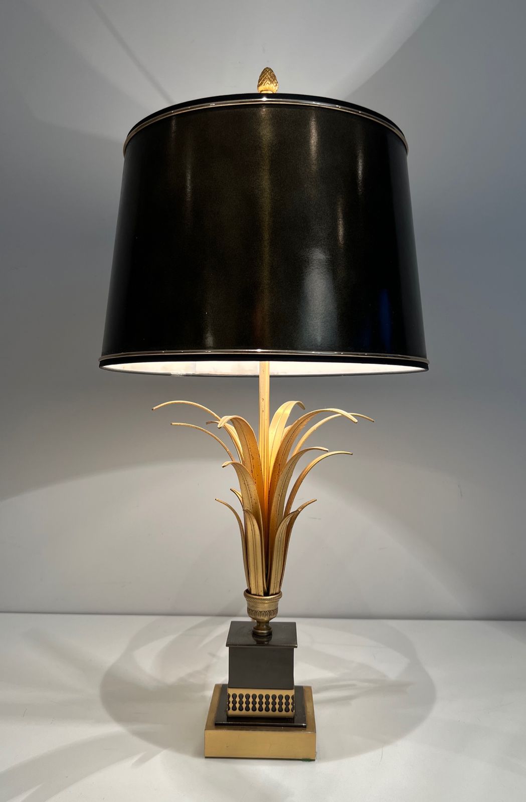 Pineapple Lamp In Gold Metal And Black Lacquer In The Style Of Maison Charles photo furniture