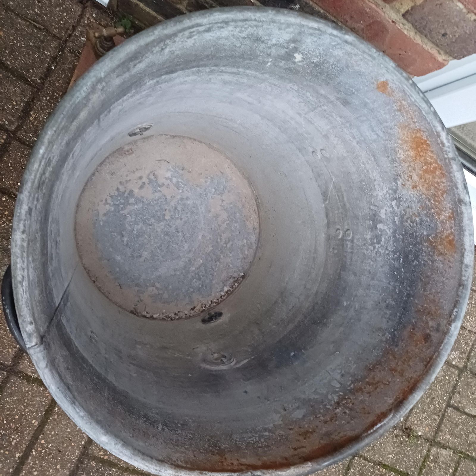 photo furniture Zinc Agricultural Statement Planter Milk Churn Dairy Equipment Fermentation Vessel