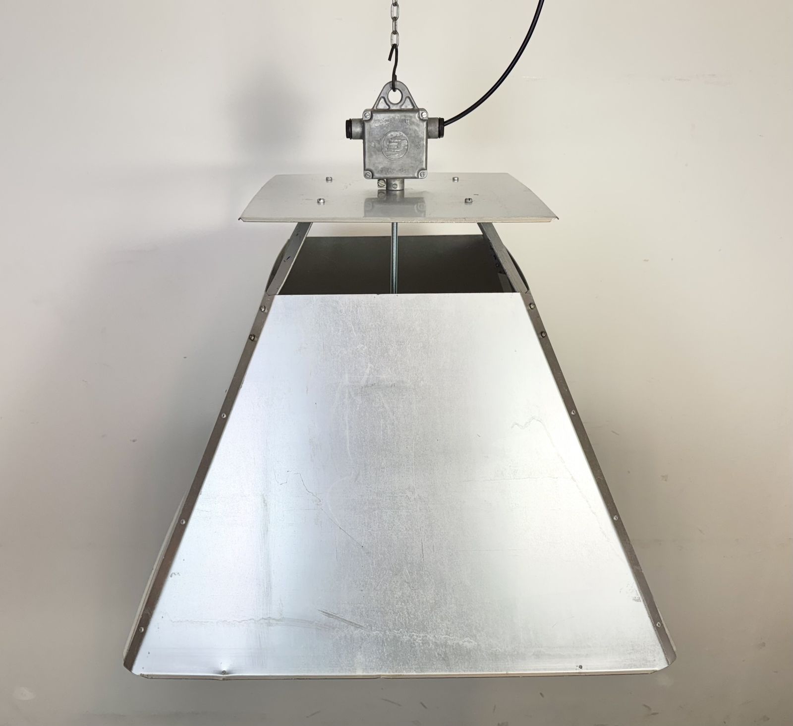 129.0 Large Silver Industrial Factory Pendant Lamp From Elektrosvit, 1970s, 89x photo