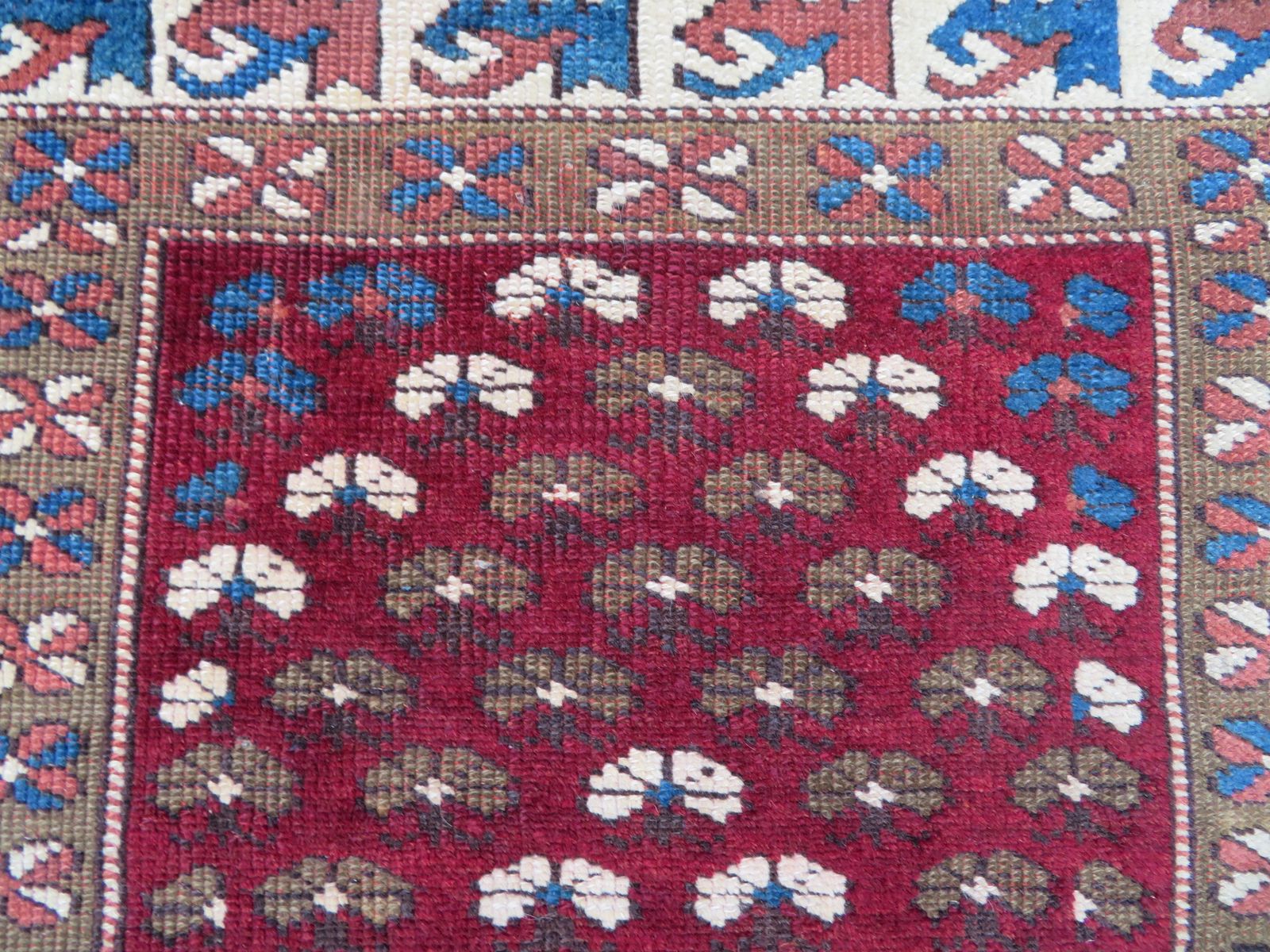 Attractive Antique Turkish Bergama Village Prayer Rug. West Anatolia. 104cm X 89cm. photo 1295.0