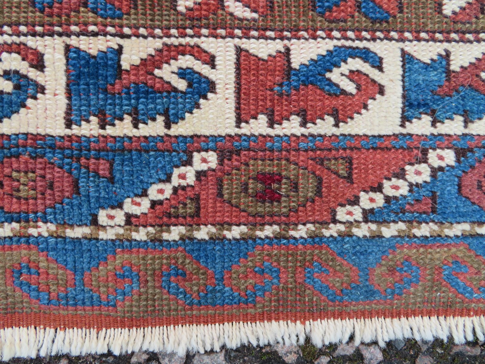 Attractive Antique Turkish Bergama Village Prayer Rug. West Anatolia. 104cm X 89cm. photo vinterior