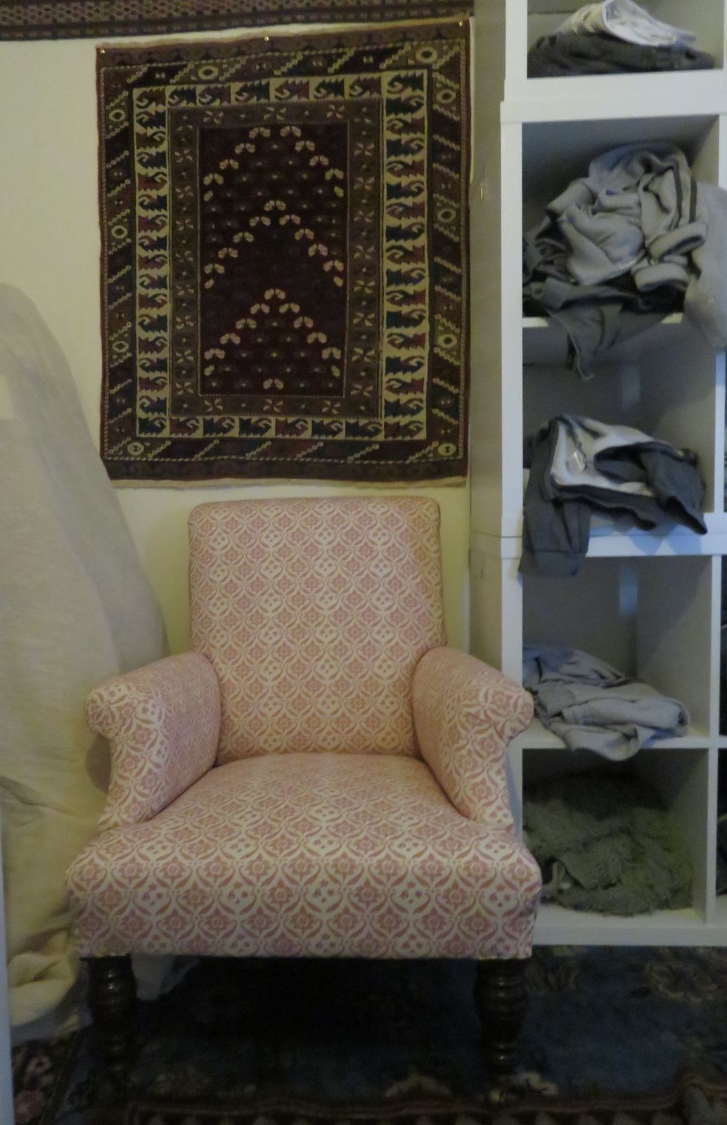 photo vinterior Attractive Antique Turkish Bergama Village Prayer Rug. West Anatolia. 104cm X 89cm.