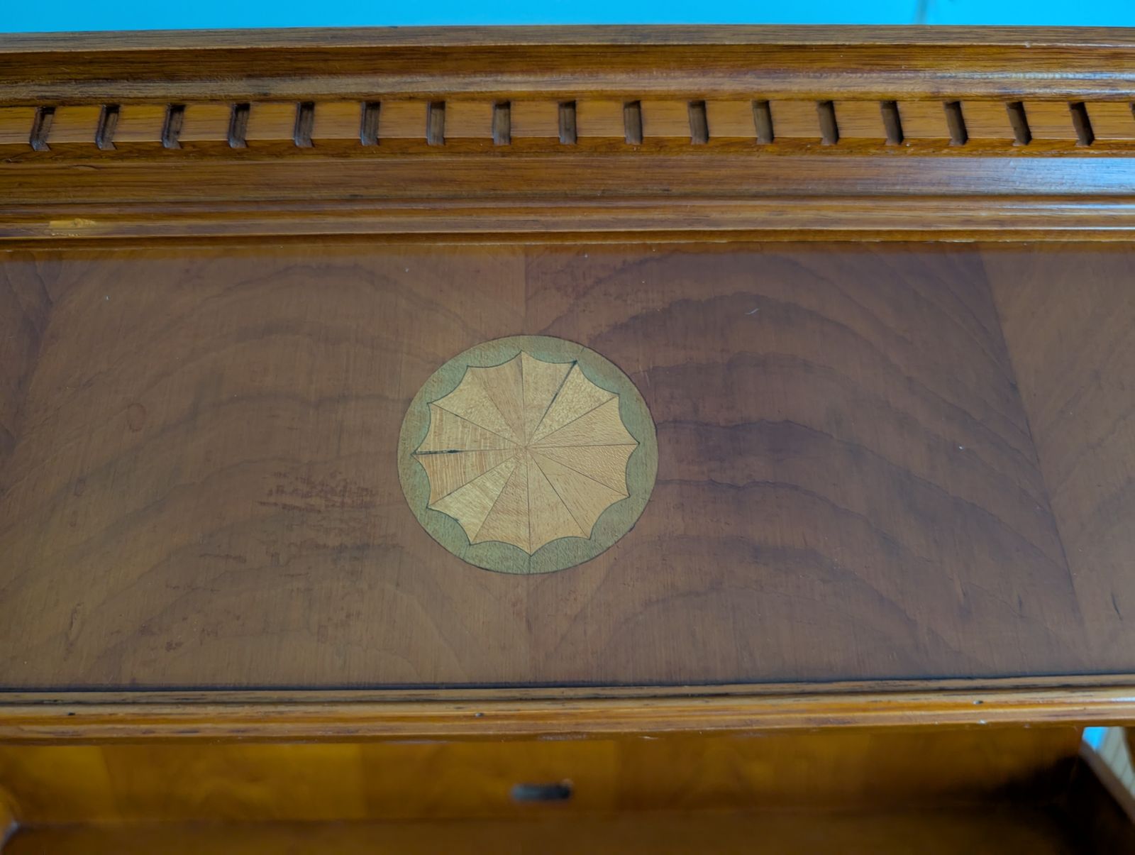 Modern Abbey Craft Yew Wood Drinks Cabinet/ Tv Unit  With Sheraton Detailing photo vintage