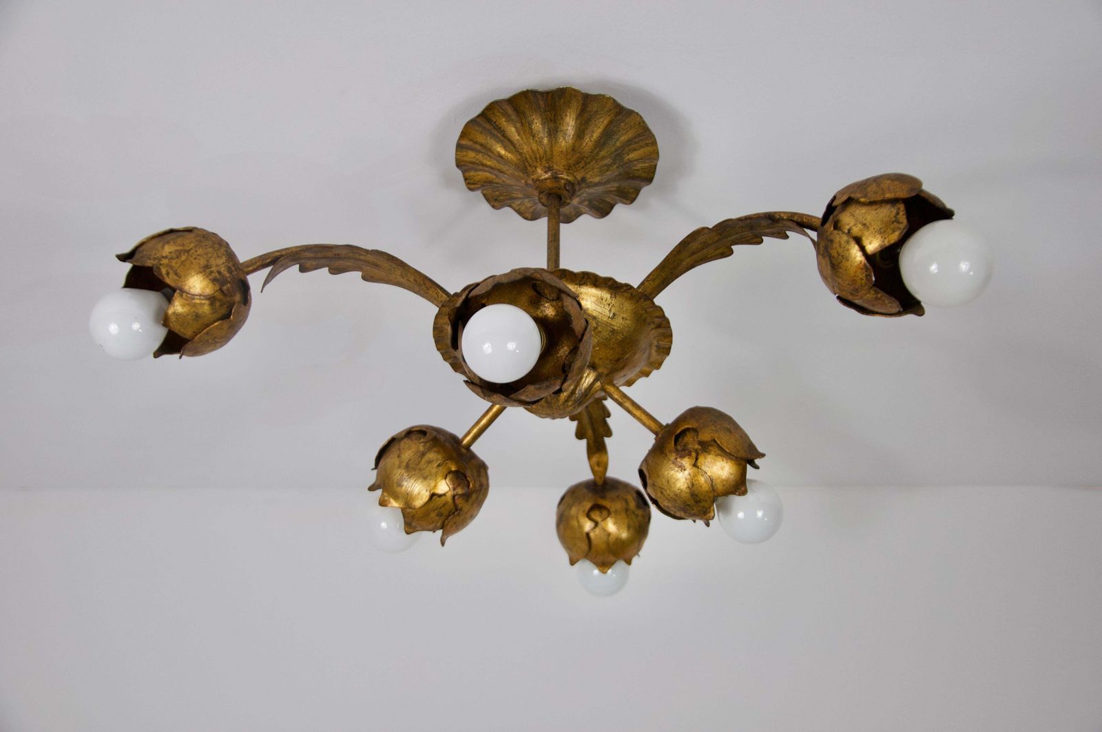 photo furniture Large Golden Florentine Flower Shape Ceiling Lamp, Italy, 1970s