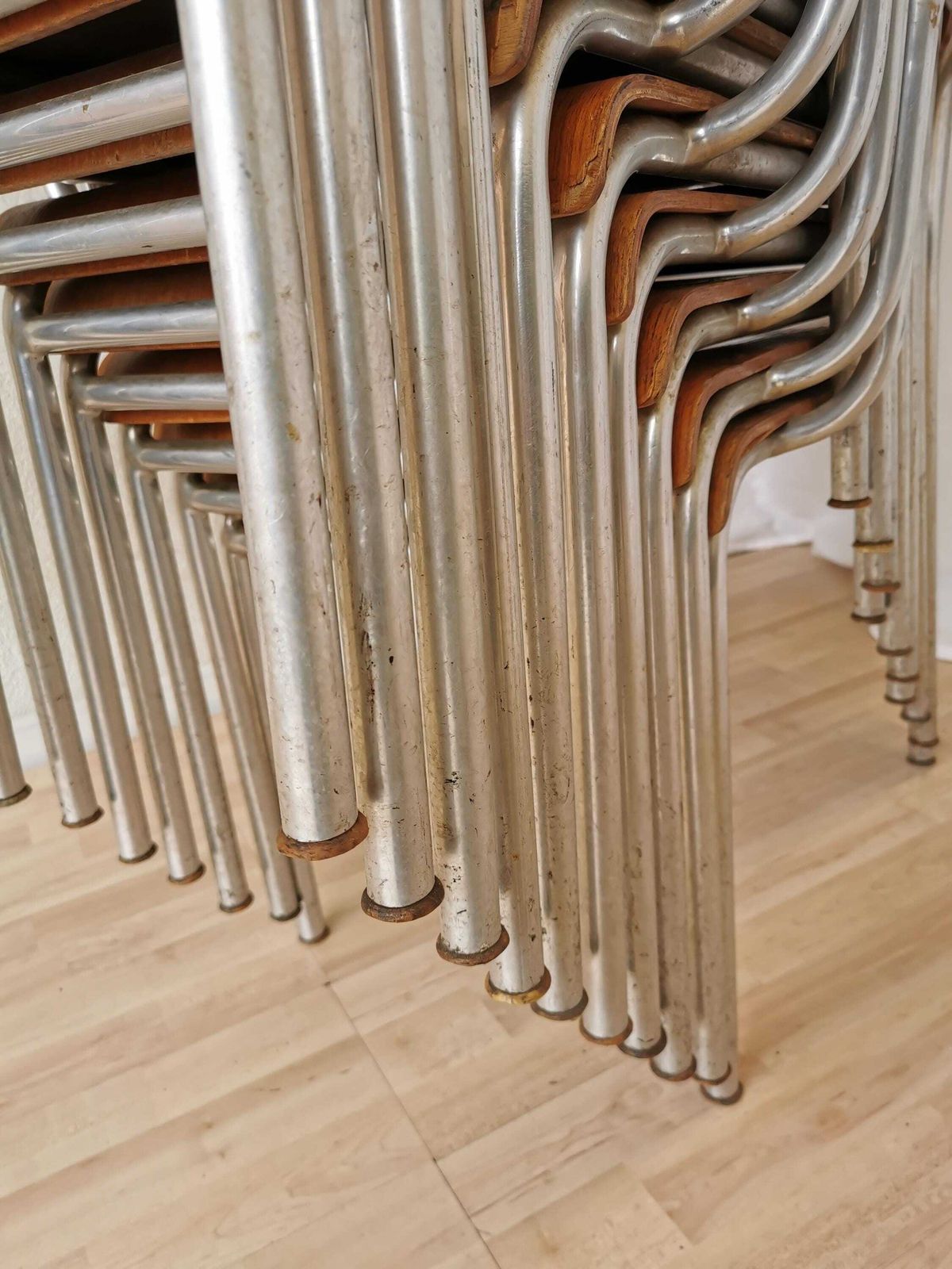 1 Of 2 Vintage Stackable Conference Chairs / Made By Alpos 1970s Yugoslavia / Aluminium And Plywood Armchairs photo buy
