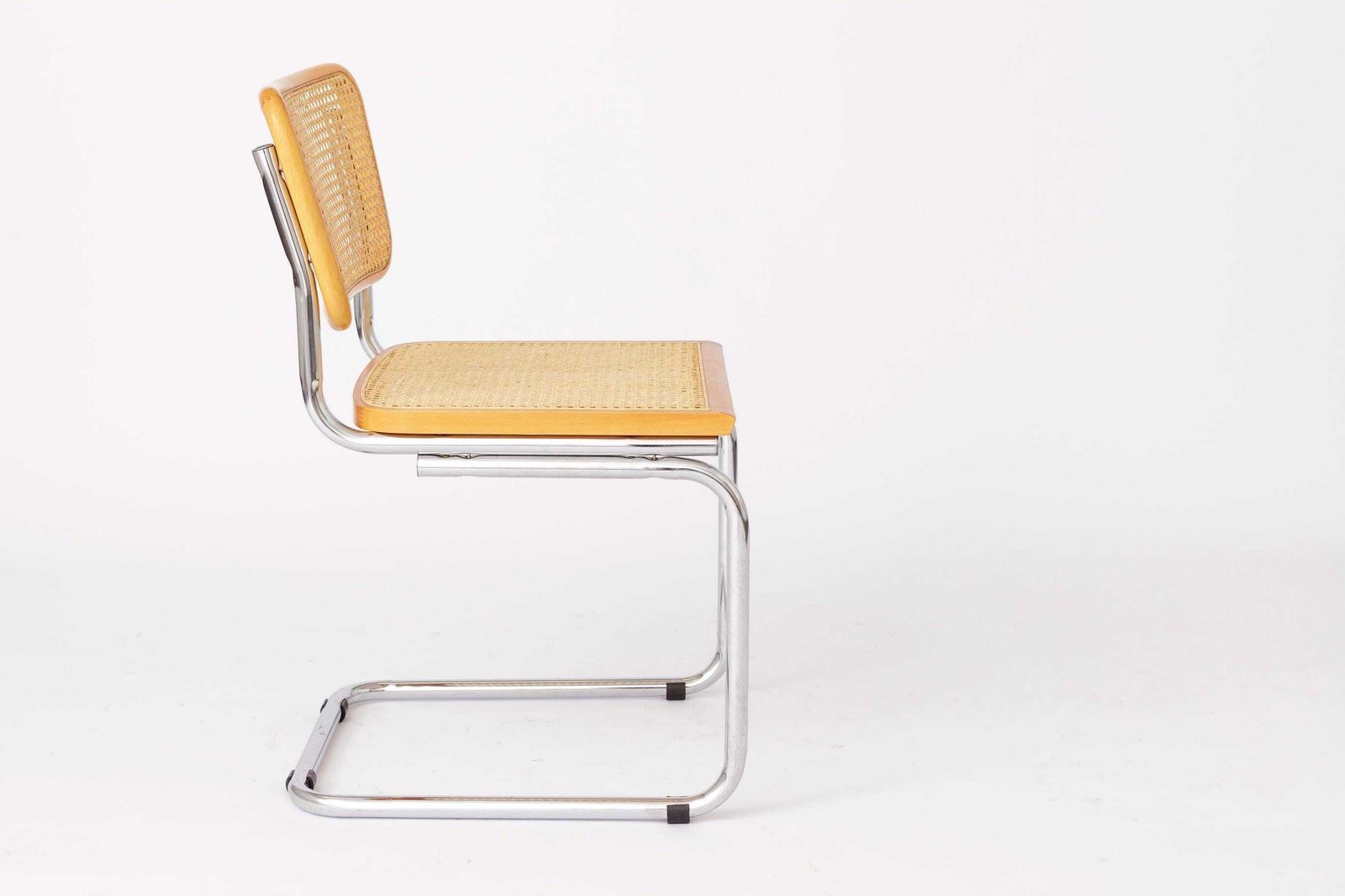 2 Cantilever Chair 1990s Vintage   Italy Design photo Furniture