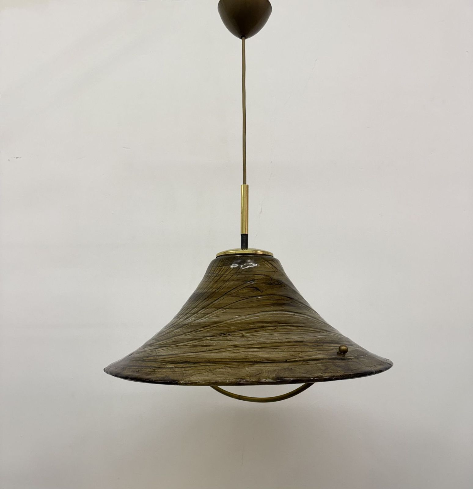 Mid Century Design Lucite Hanglamp, Jaren 1970 photo for sale