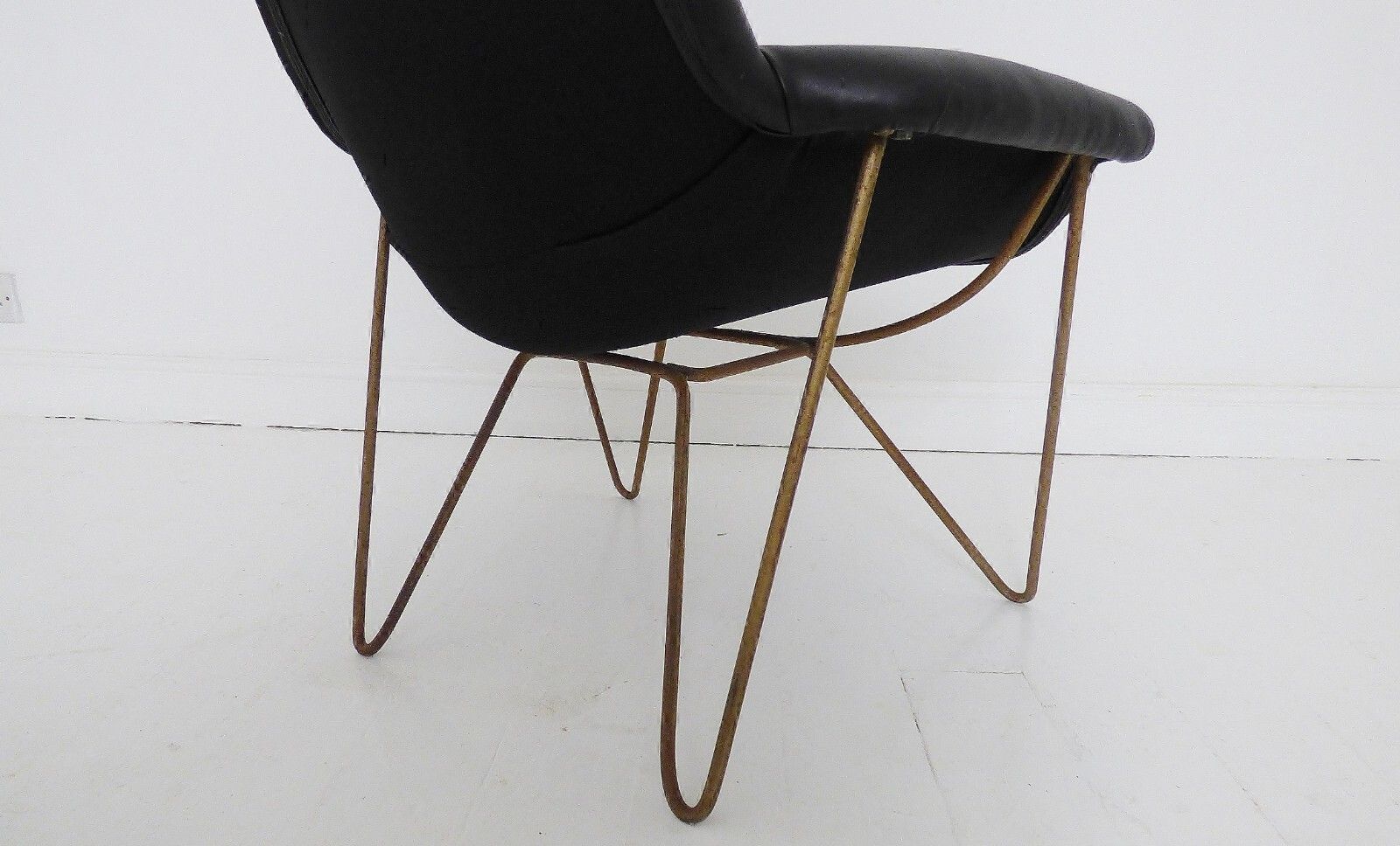 Stunning Vintage Rare Sculptural Midcentury Lounge Chair 1950's photo for sale