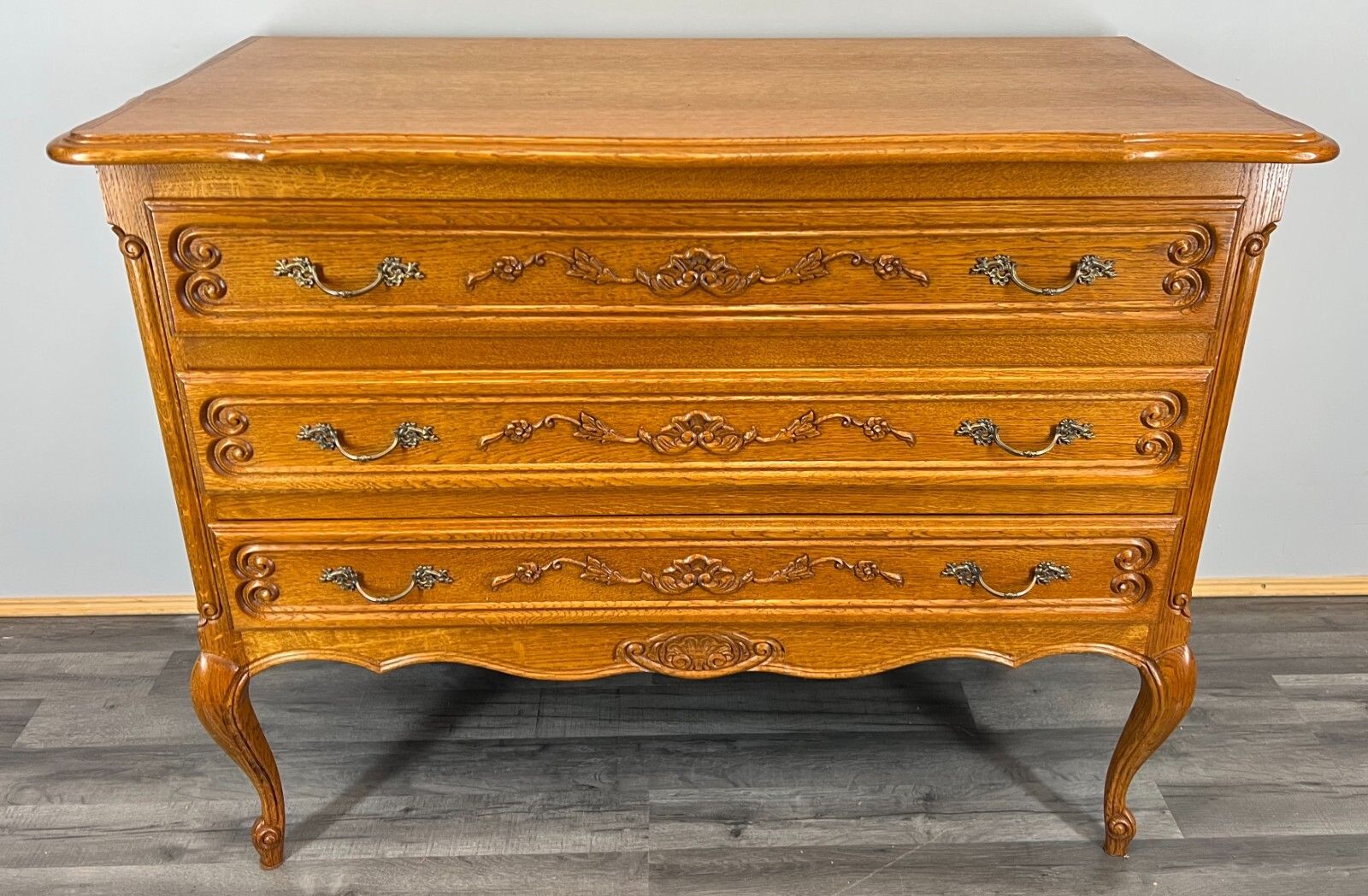 photo furniture Vintage French Louis XIV Chest Of Drawers / Sideboard / Cabinet( Lot 3530)