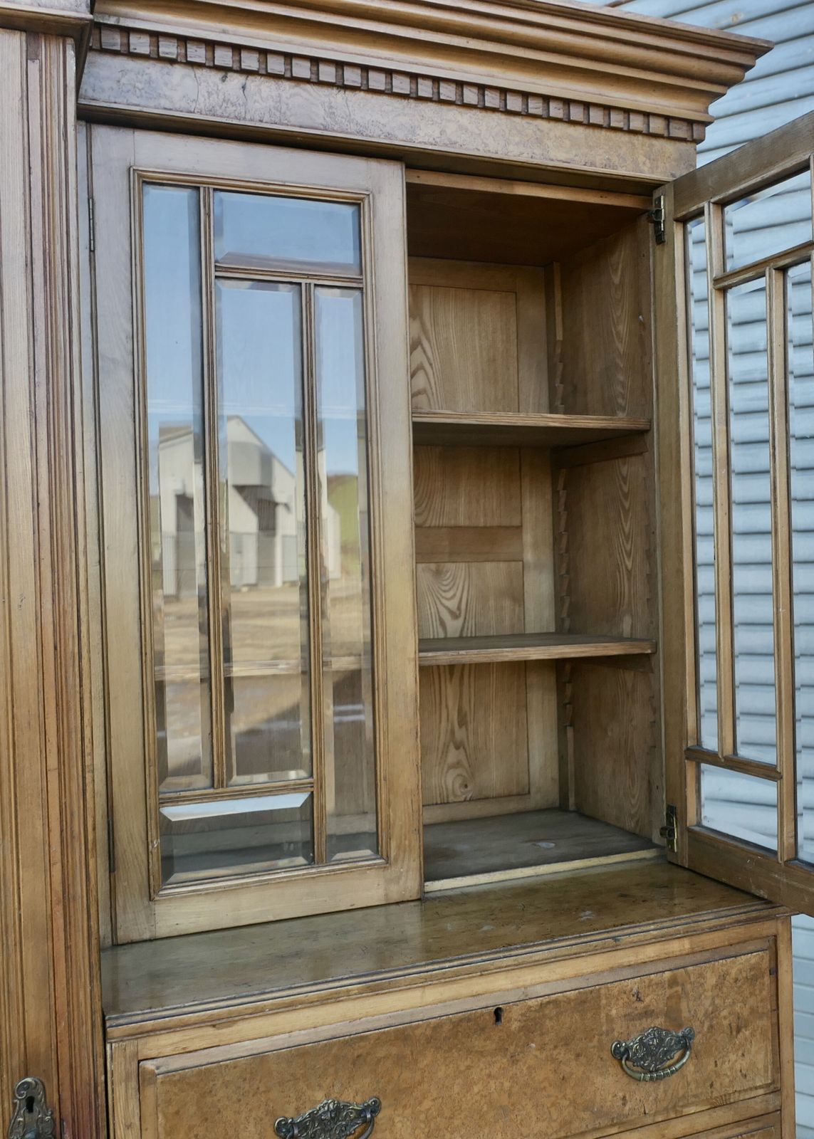 A Charming Single Wardrobe Compactum In Ash And Bur Walnut photo buy