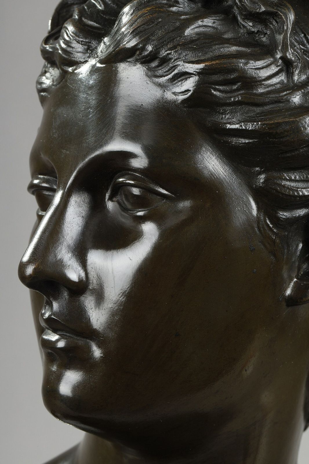 photo furniture Bust In Bronze Of "Diane Chasseresse" After Houdon