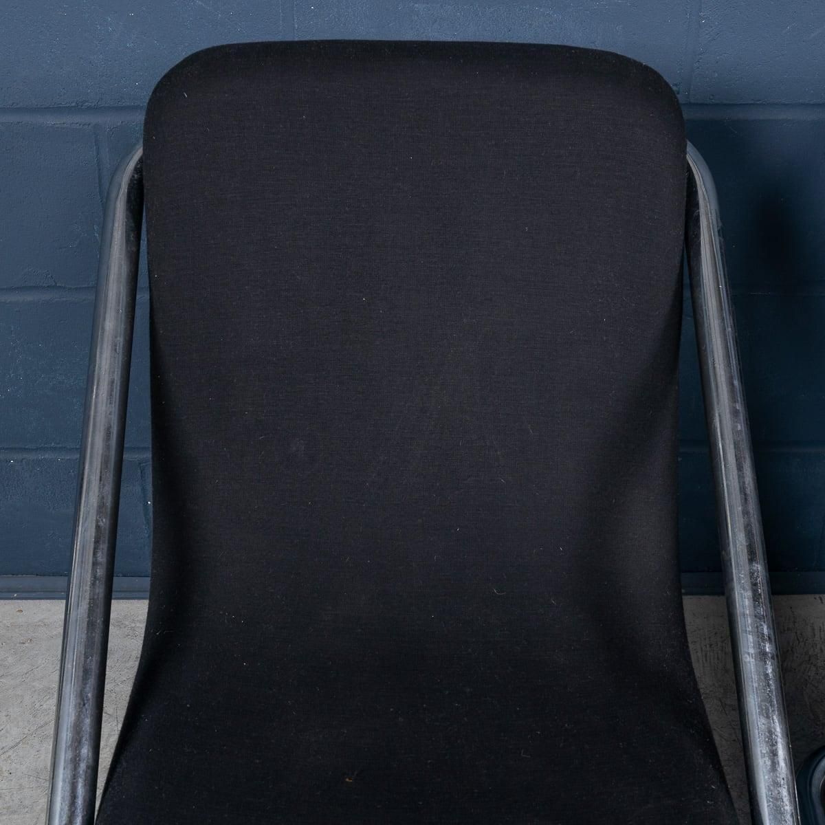 1495.0 20th Century Italian Pair Of Tubular Framed Lounge Chairs C.1980 photo