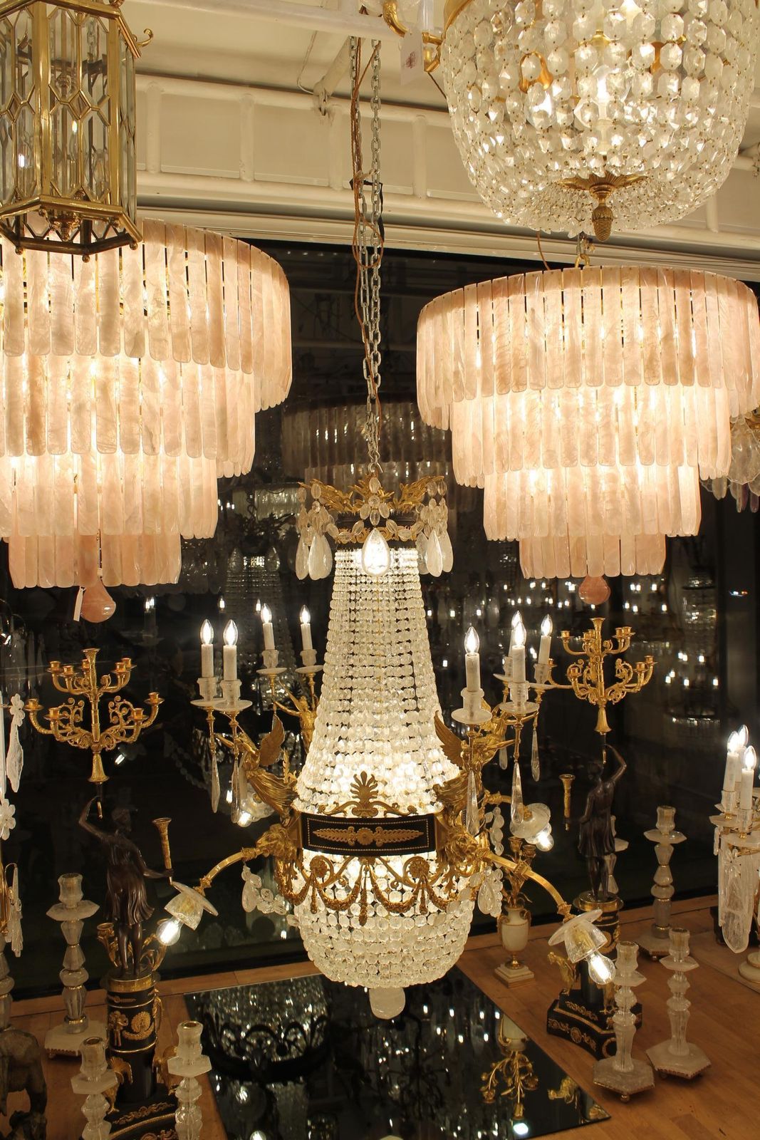 photo vintage Large Beautiful Gasolier Bronze & Rock Crystal French Chandelier With 36 Lights