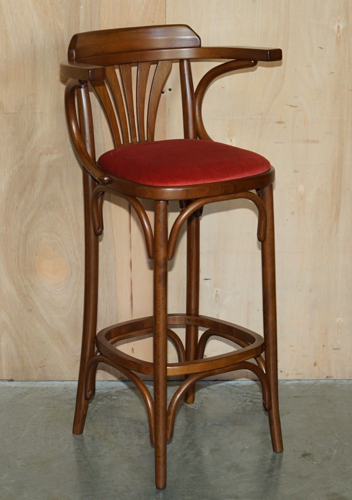 2500.0 Suite Of Five Bentwood Thonet Bar Stools For Kitchens Cocktail At Home Bars Etc photo
