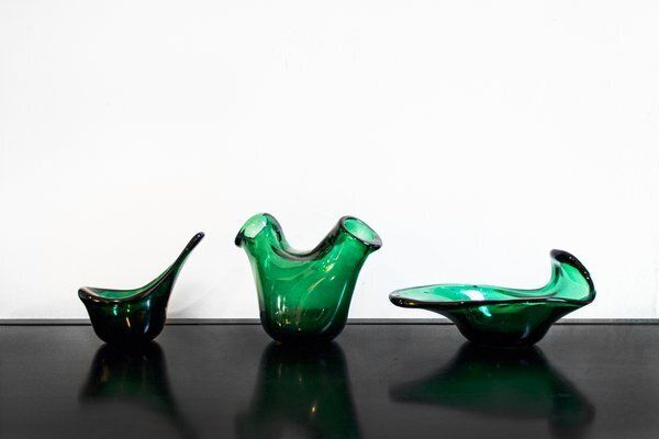 Three Sculptural Vases In Green Glass From Empoli, 1960s, Set Of 3