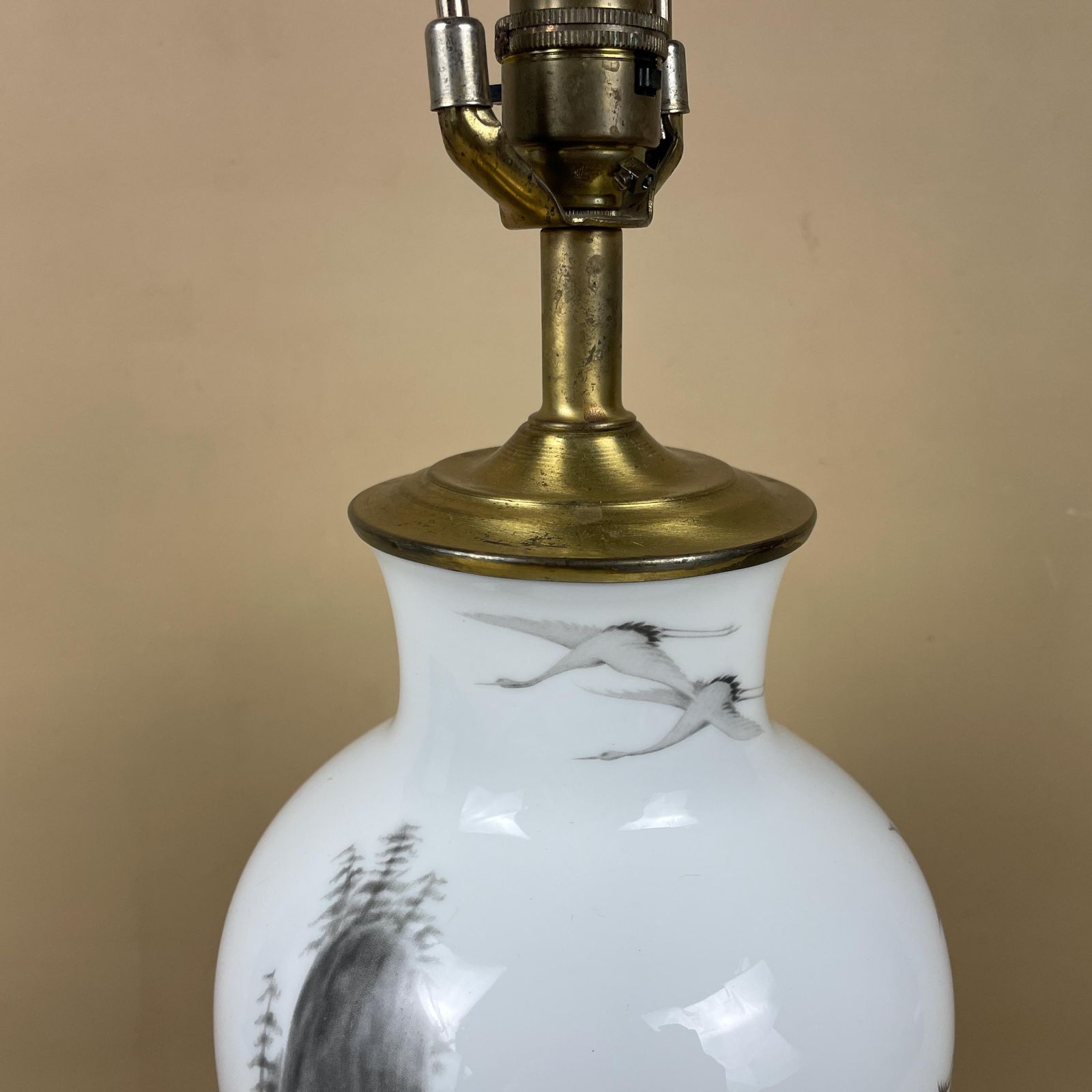 Vintage Ceramic Lamp Light Bedside Table Hand Painted Bird Design White Wood Base Oriental Chinese Vase Cottage Antique Brass Symbols Birds photo vinterior