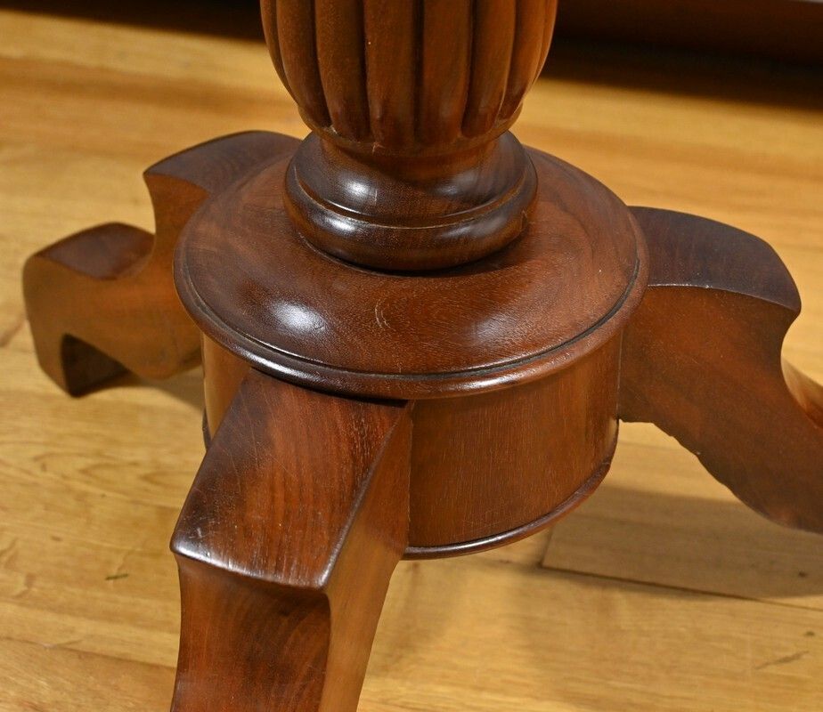 photo vinterior Mahogany System Gueridon, Louis Philippe Period – Mid 19th Century