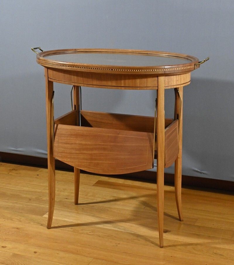 Blond Mahogany Tea Table, Art Deco   1920 photo Furniture