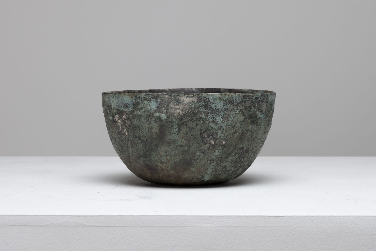 Paul Philp Green Bowl   Stoneware Sculptural Vessel photo vinterior