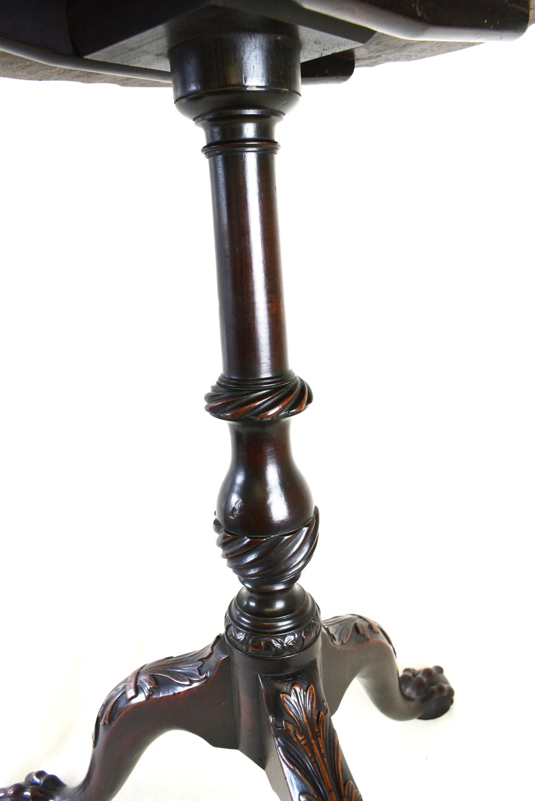 Pie Crust Tripod Table, 1800s, Mahogany photo 850.0