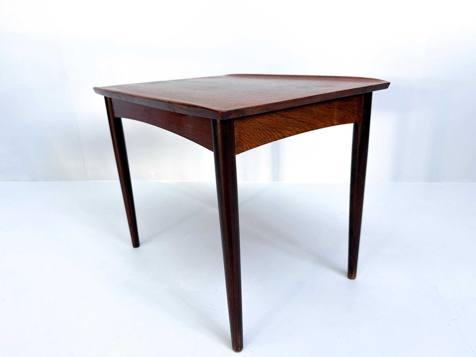 Vintage Mid Century Rosewood Side Table, Aakjaer Jorgensen For Møbelintarsia, Denmark photo vinterior
