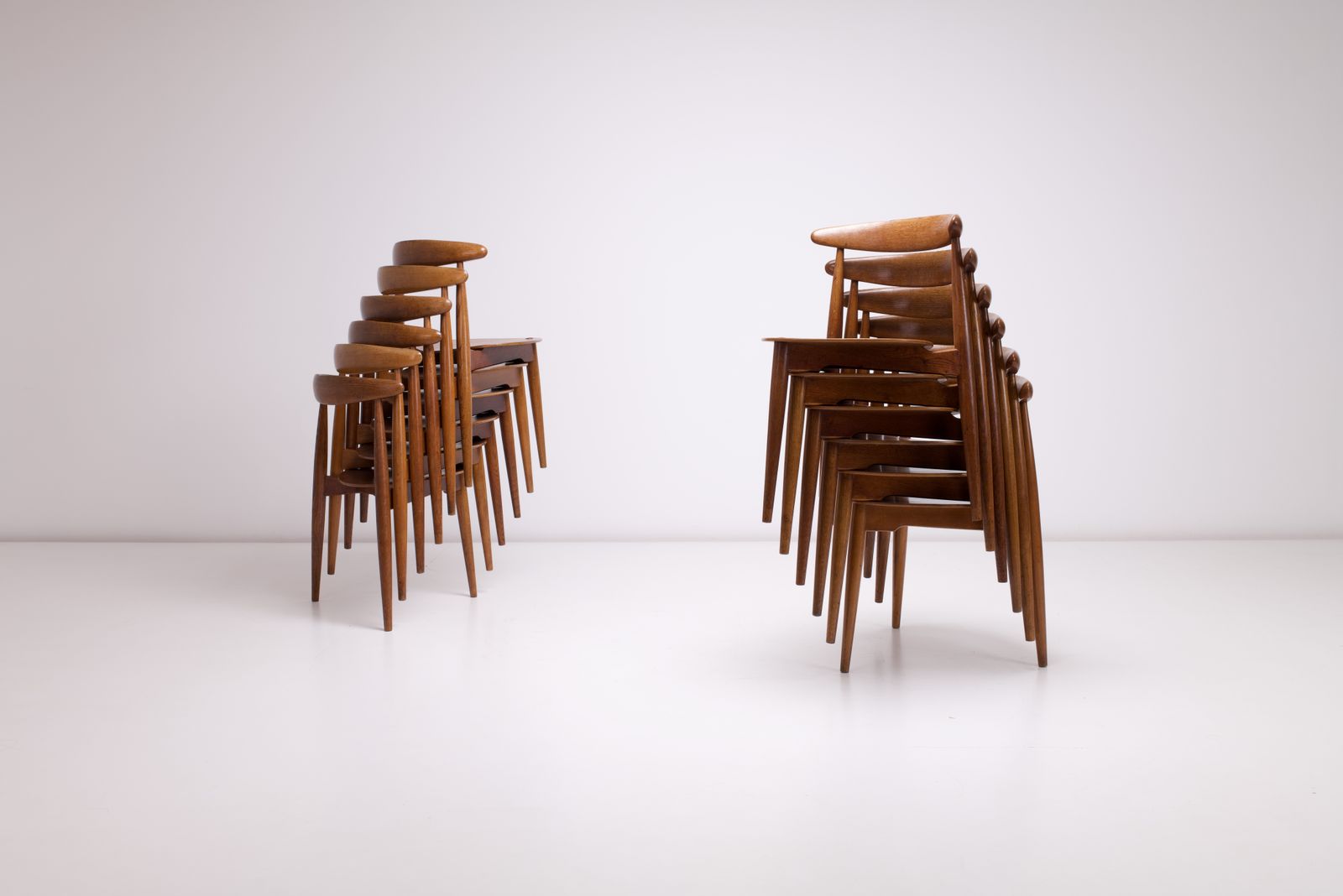 Set Of Twelve   Hans J Wegner Stacking Dining Chairs Model Fh4103 / Heart For Fritz Hansen C1952 photo furniture