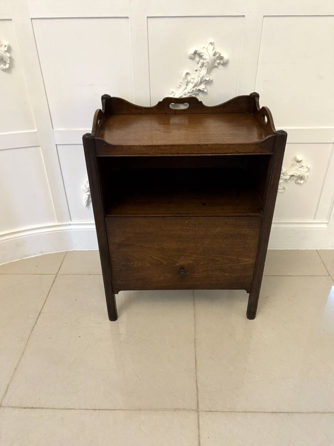 Unusual Antique 18th Century Quality Mahogany Bedside Cabinet photo for sale