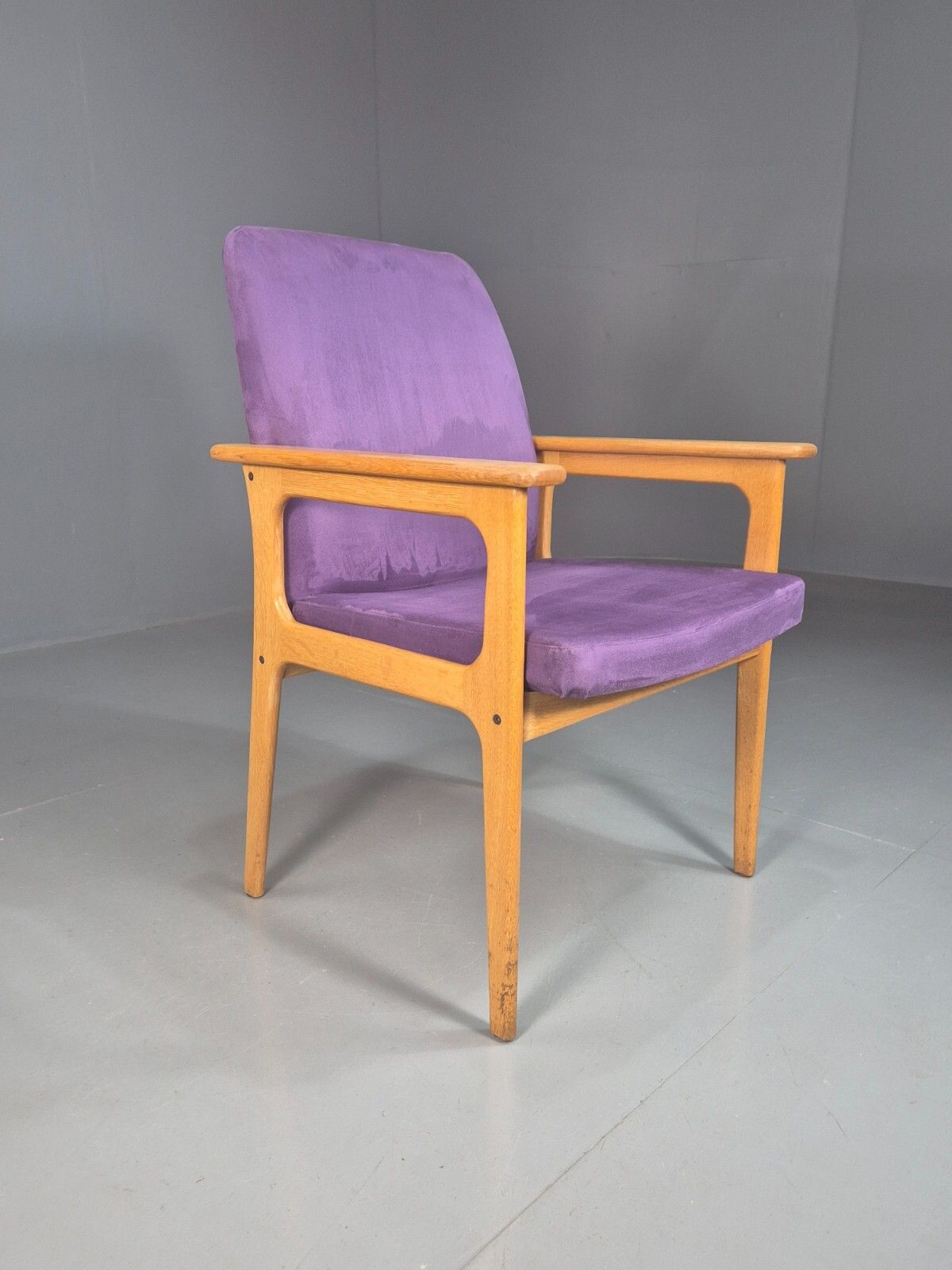 Vintage Danish Elbow Chair Purple Oak Frame O D Mobler Retro Mcm Eb8000 Mnor photo vinterior
