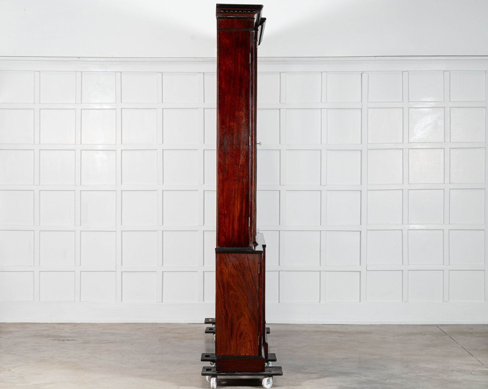 Monumental Irish Georgian Ebonised Mahogany & Astral Glazed Breakfront Bookcase   photo vintage
