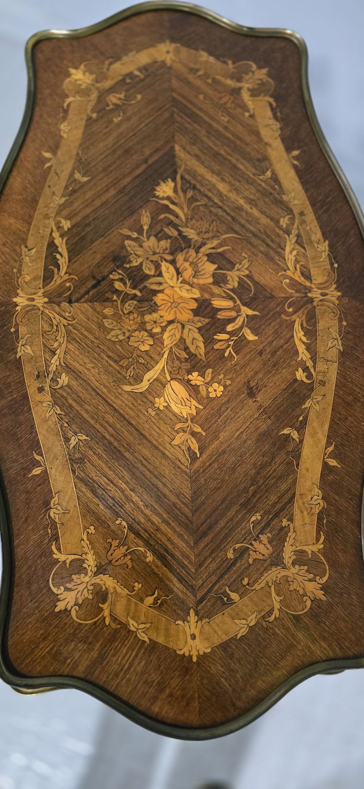 1295.0 Outstanding French Marquetry Etagere Two Tier Table photo