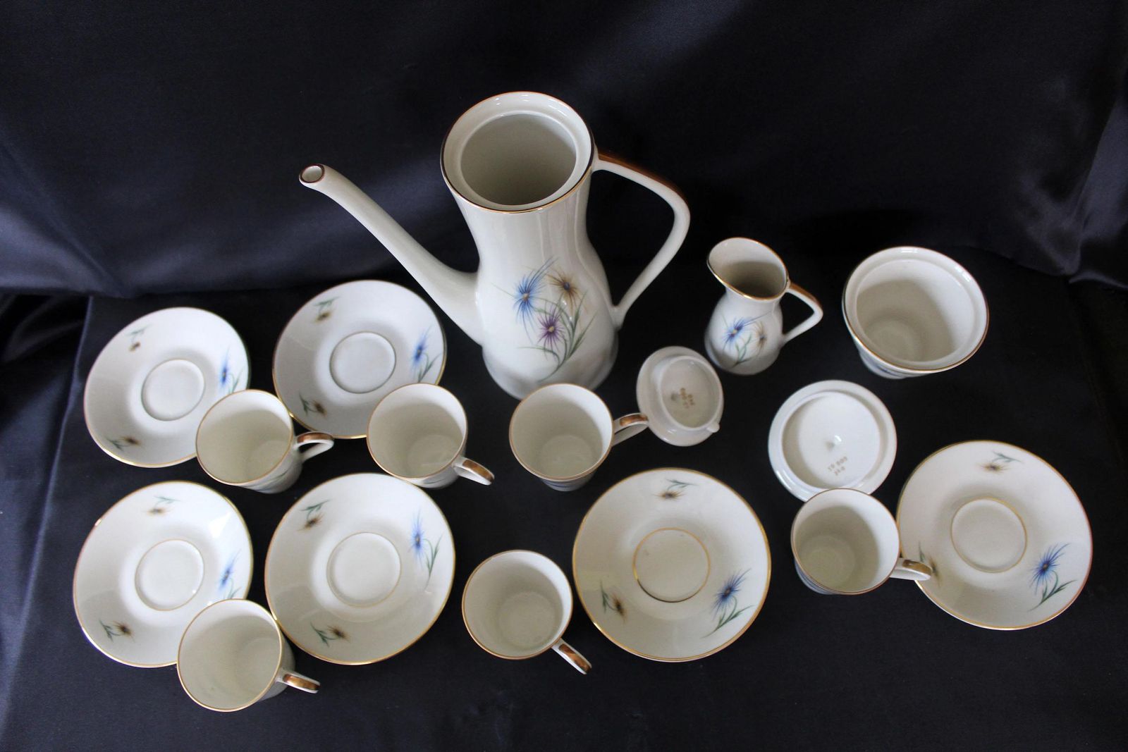 17 Delig Vintage Edelstein Bavaria Porseleinen Koffieservies, 6 Kopjes En Schoteltjes, Suikerpot Met Deksel, Roomkan, Koffiepot Met Deksel photo vintage