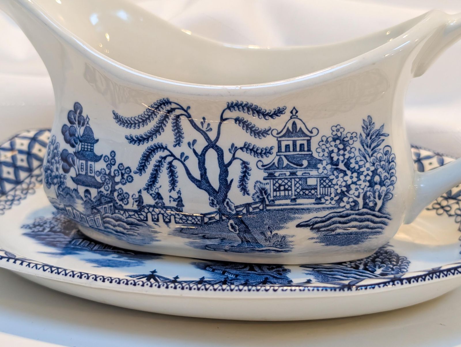 Vintage Royal Staffordshire White And Blue Willow Pattern Gravy Jug J G Meakin Willow   White & Blue Chinese Pagoda Design In Perfect Condit photo vinterior