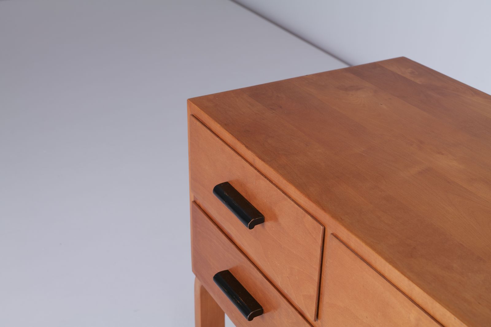 Alvar Aalto Finmar Birch Veneered Plywood Chest Of Drawers, 1935 photo for sale