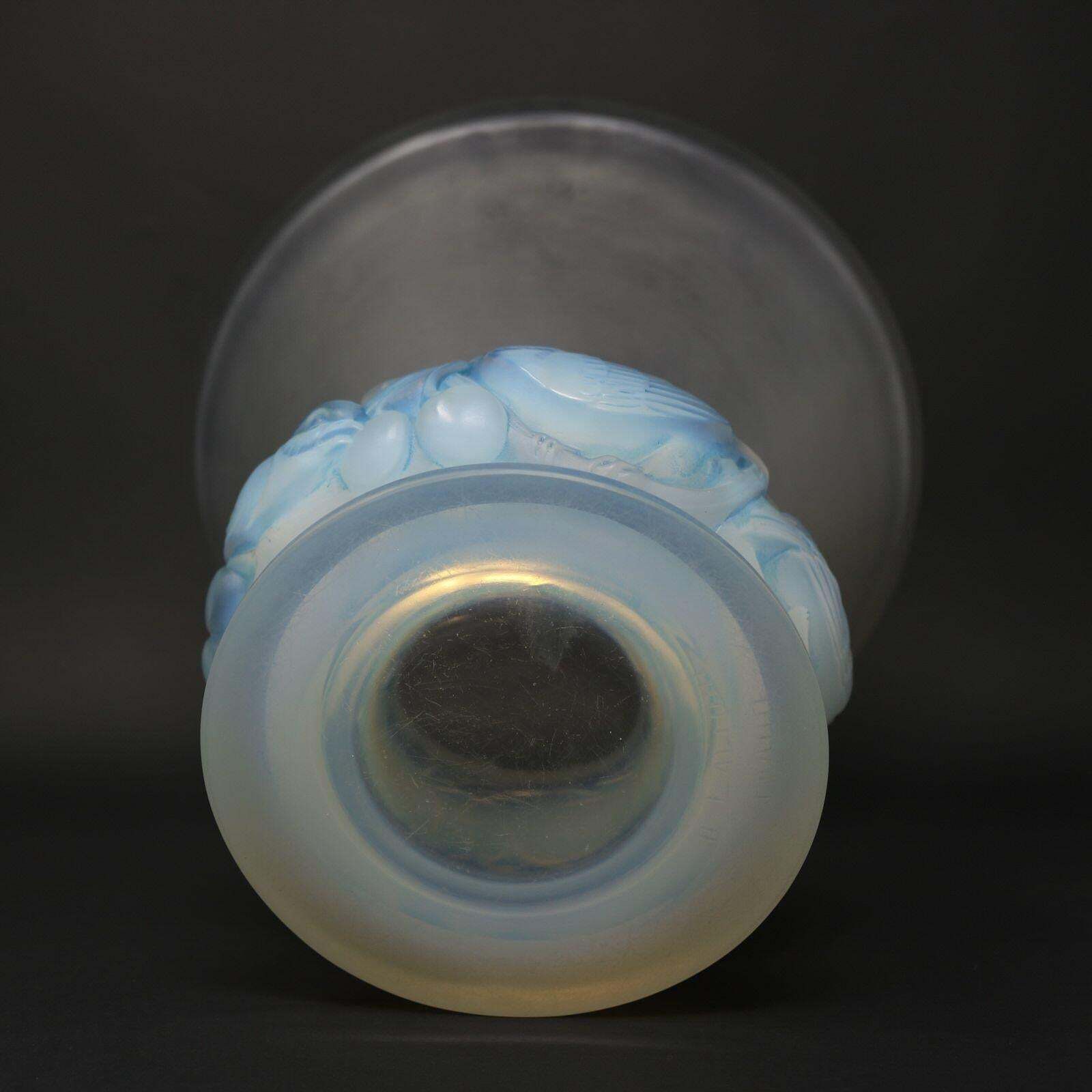 photo furniture Rene Lalique Opalescent Glass 'Pinsons' Vase
