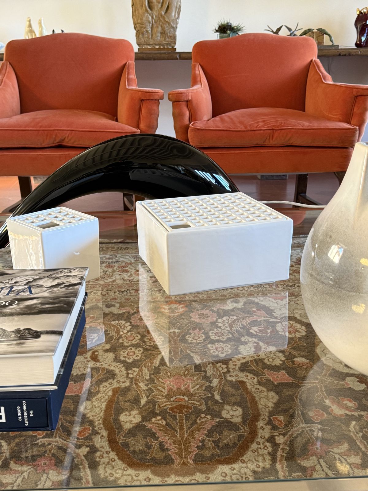 Studio Opi, White Space Age Mod. Ikebana C Ceramic Vase, Gabbianelli Italy Ca. 1970 photo for sale