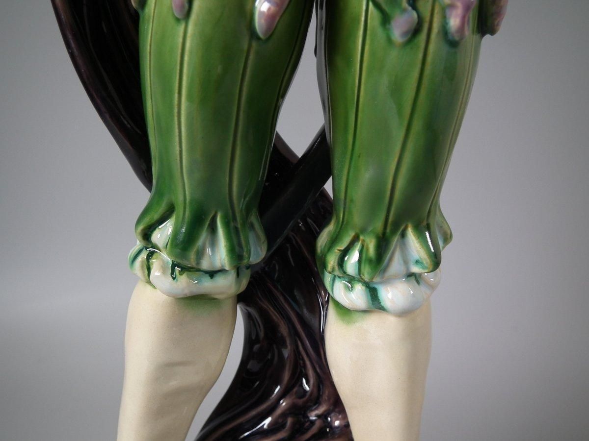 photo vintage Minton Majolica Tudor Figure Candelabra