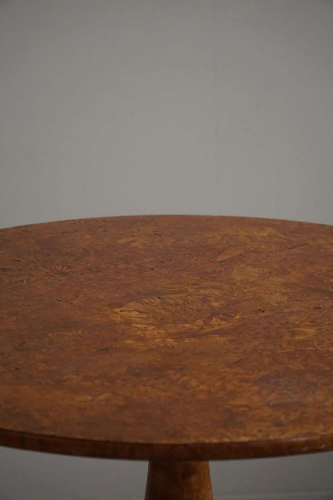 1478.0 A Round Antique Swedish Folding Table In Burl Wood, Early 19th Century photo