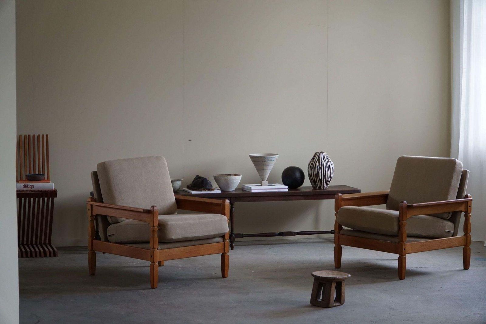 Danish Modern, Pair Of Lounge Chairs In Oak & Linen, Henning Kjærnulf, 1960s photo vinterior
