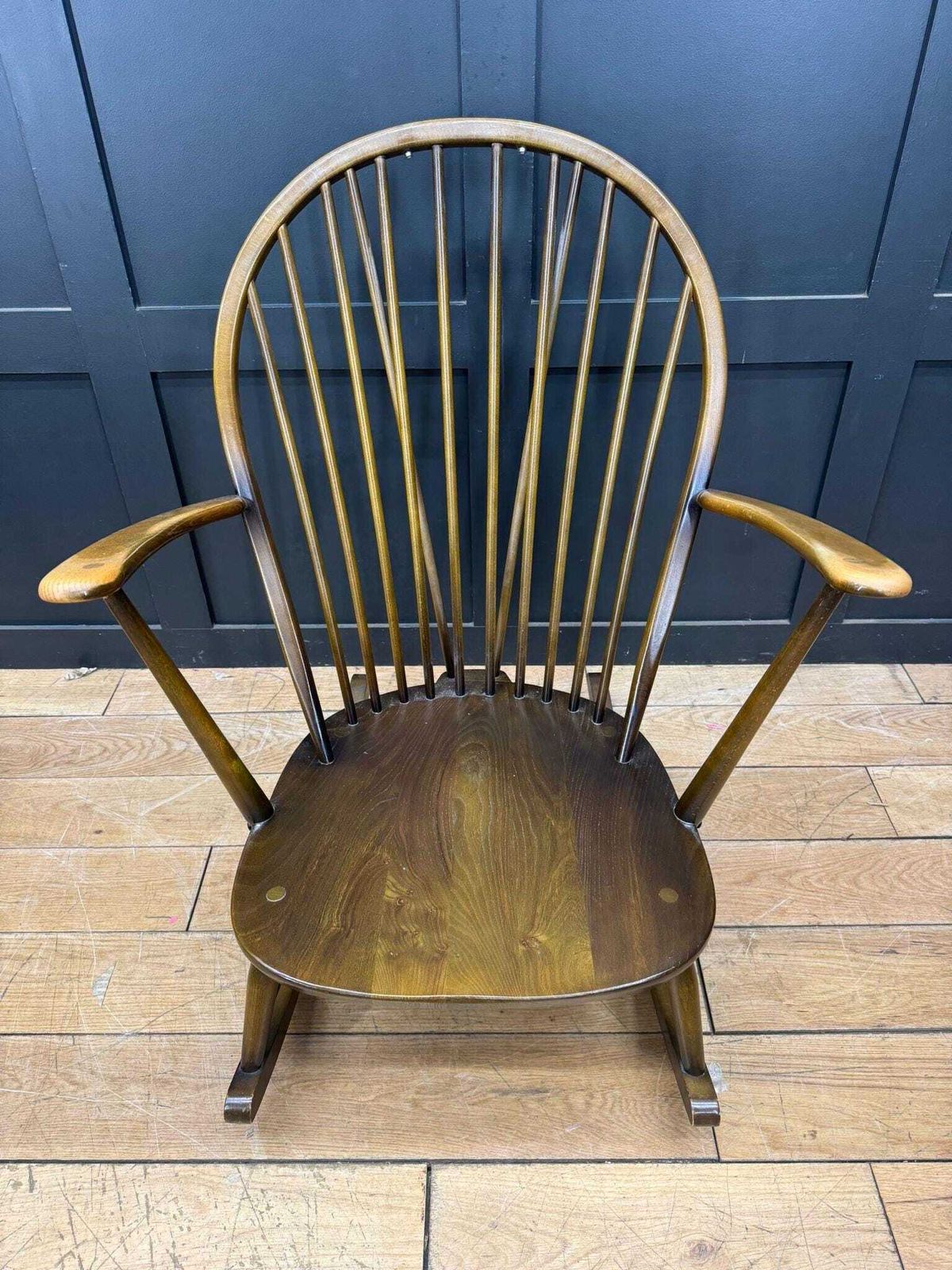 Ercol Grandfather Rocking Chair Model 315 With Original Cushions / Armchair B photo 325.0
