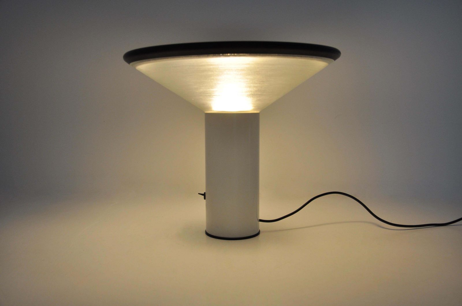 "Noa" Table Lamp By Gianfranco Frattini For Luci Italia, 1980s photo 1061.0