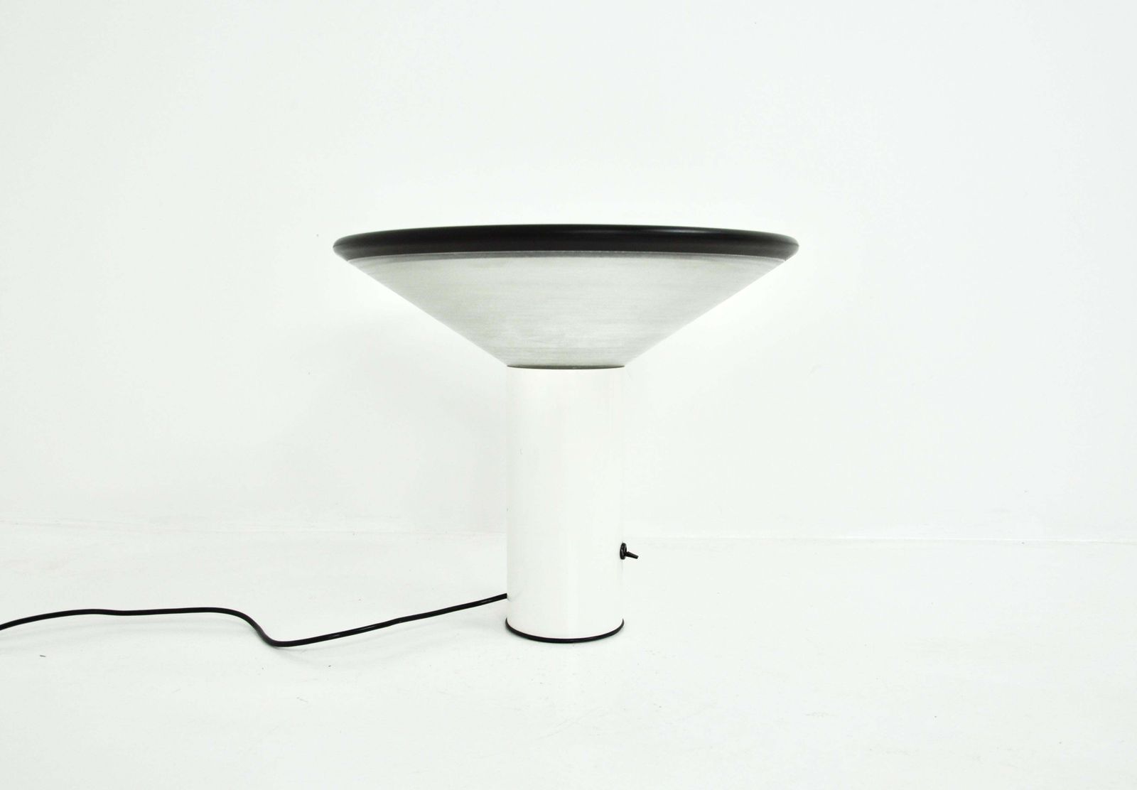 "Noa" Table Lamp By Gianfranco Frattini For Luci Italia, 1980s photo vintage