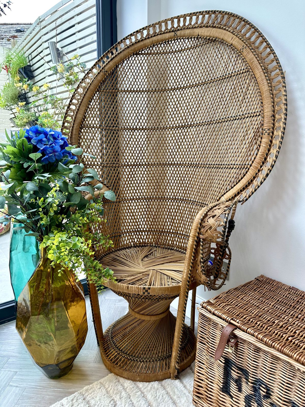 Mid Century 1970’s Emmanuel Peacock Chair photo furniture
