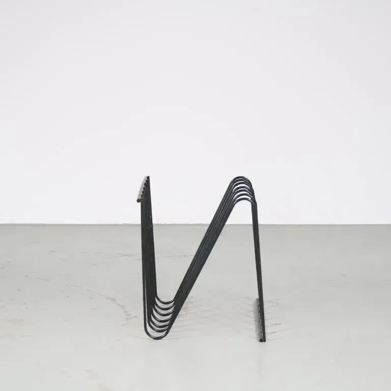 1970s Magazine Rack By Francois Arnal For Atelier A, France photo furniture