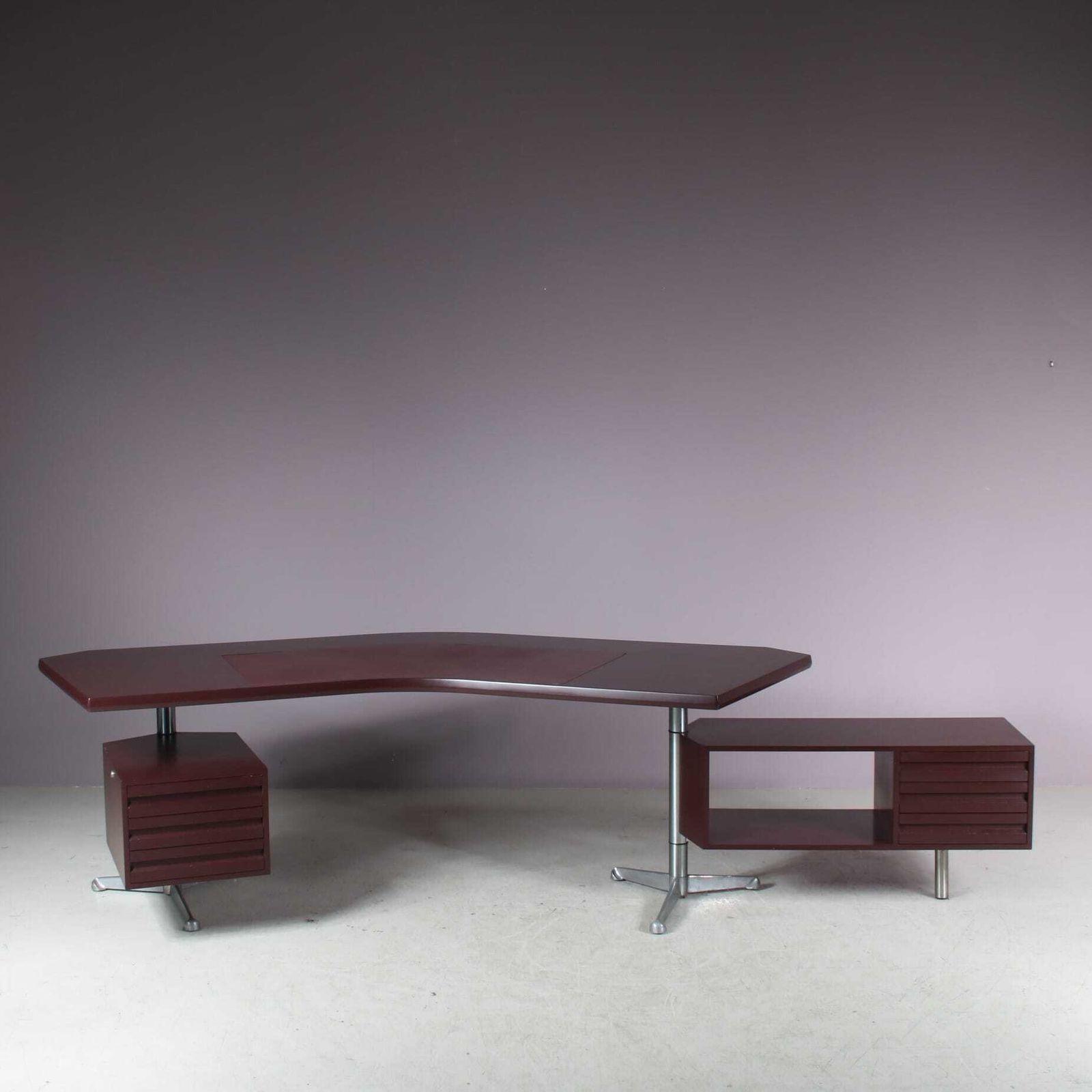 photo for sale Osvaldo Borsani Desk For Tecno Milano, Italy 1950